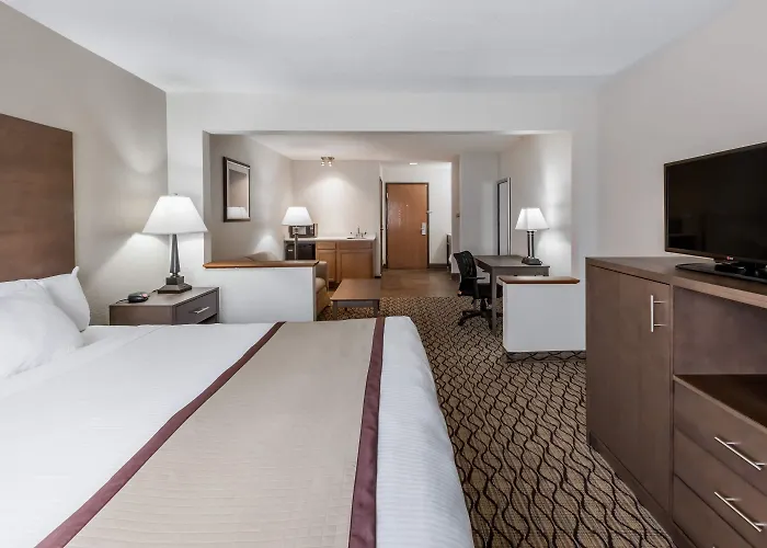 Baymont By Wyndham Auburn